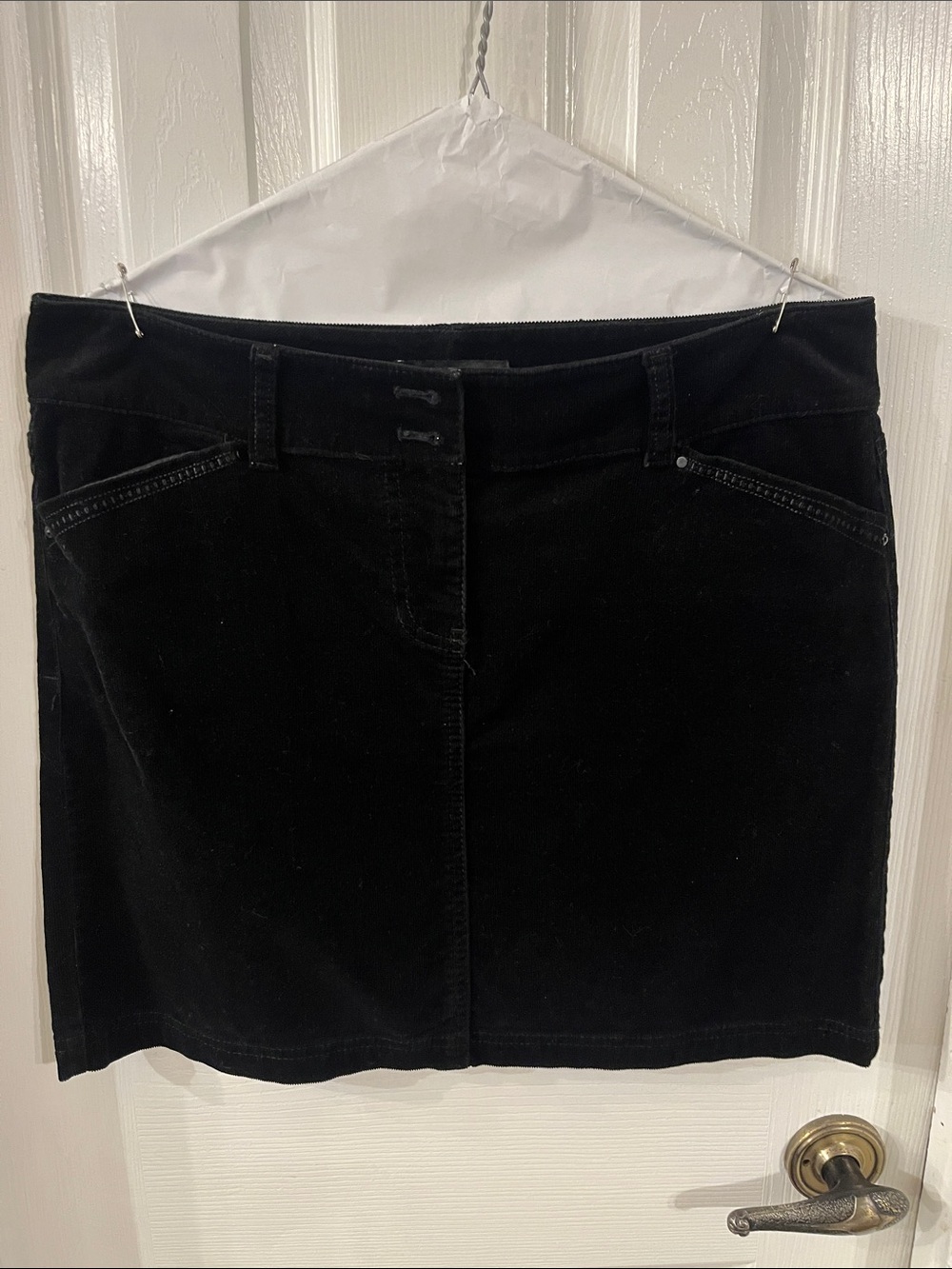 White House Black Market Black Mini Corduroy Skirt size 6